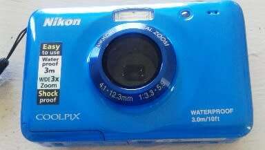 NIKON  -COOLPIX WATERPROOF CAMERA